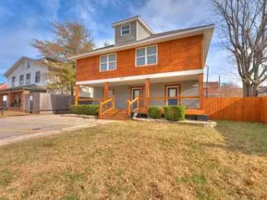 Main picture of 537 S University Blvd