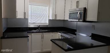 Main picture of 503 NE 16th St