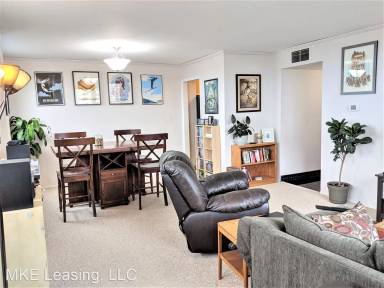 Main picture of 1707 N Prospect Ave