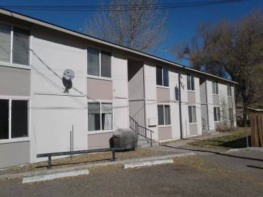Main picture of 869 Ouderkirk Ave