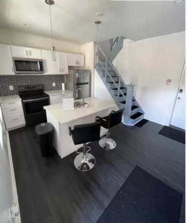 Main picture of 2906 N Judson St