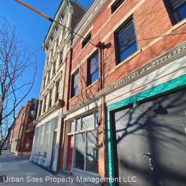 Main picture of 120 E 13th St