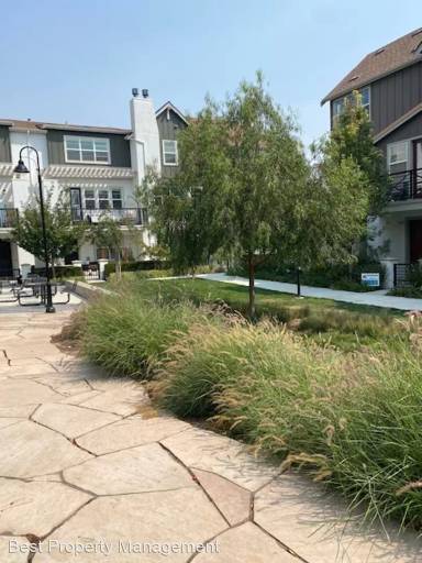 Main picture of 3839 Camino Loop
