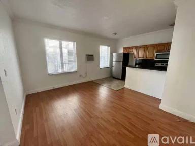 Main picture of 7920 Harding Ave