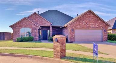 Main picture of 405 SW 84th St