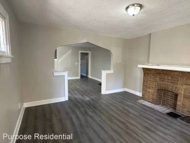 Main picture of 1056 E 14th Ave