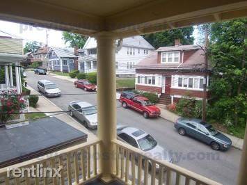 Main picture of 19 Tip Top St