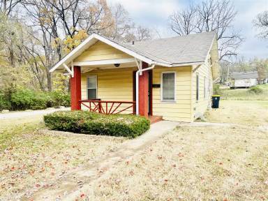 Main picture of 5817 Bellefontaine Ave