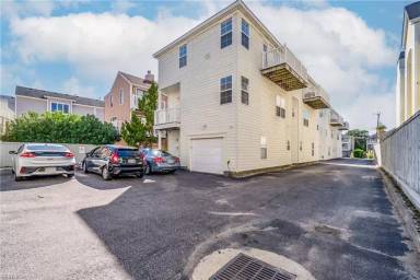 Main picture of 3156 Page Ave