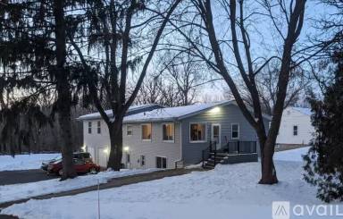 Main picture of 2267 S Syene Rd