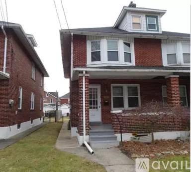 Main picture of 530 E Locust St