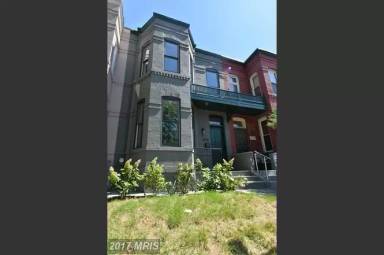 Main picture of 1957 3rd St NW