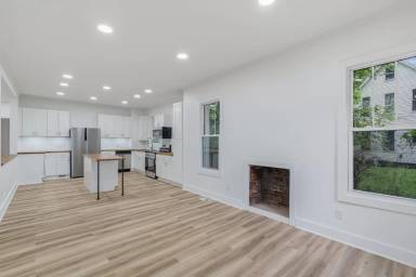 Main picture of 1829 Brandau St