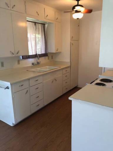 Main picture of 924 S Hutchins St