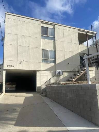 Main picture of 1835 Grant Ave