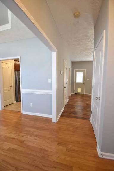 Main picture of 4840 Headwind Dr