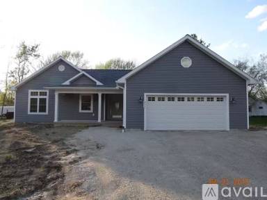 Main picture of 255 Richards St