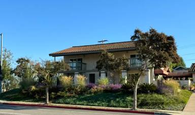 Main picture of 2024 Rolling Hills Dr