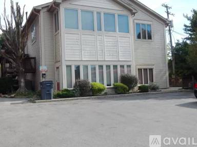 Main picture of 120 Franklin St
