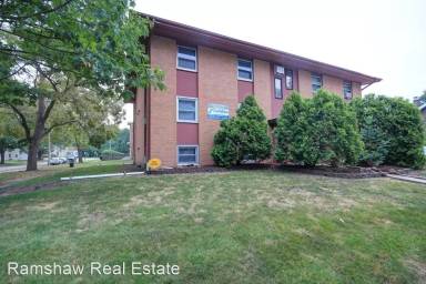 Main picture of 106 N Gregory St