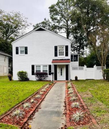 Main picture of 2511 Reynolds St