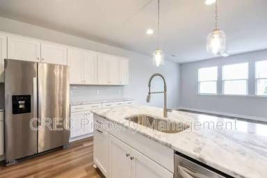 Main picture of 603 McLernon Trce