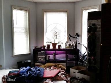 Main picture of 19 Cypress St