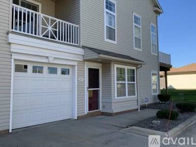 Main picture of 802 Tollis Pkwy