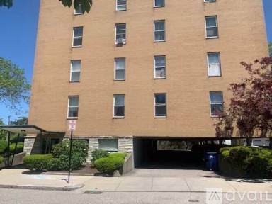 Main picture of 105 Alstead St