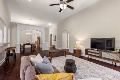 Main picture of 172 Grazia Way