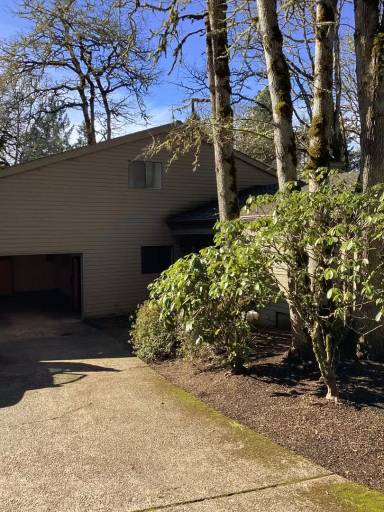 Main picture of 4007 SW Fairhaven Ct