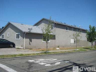 Main picture of 8 S Fremont St