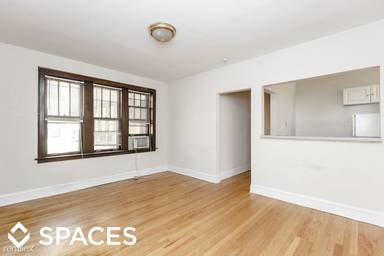 Main picture of 3815-23 N Greenview Ave