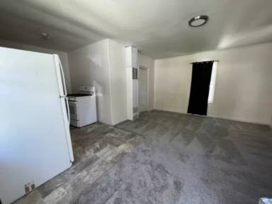 Main picture of 720 N 31st St