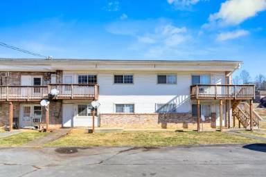 Main picture of 707 Carter Sells Rd