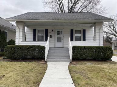 Main picture of 1117 S Wilson Ave