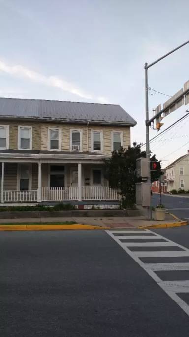 Main picture of 401 Main St