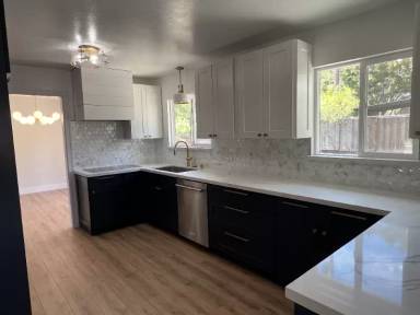 Main picture of 641 Wintergreen Ln