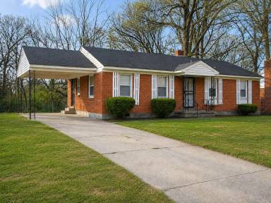 Main picture of 3627 W Sutton Dr