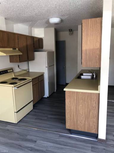 Main picture of 410 1st Ave SW