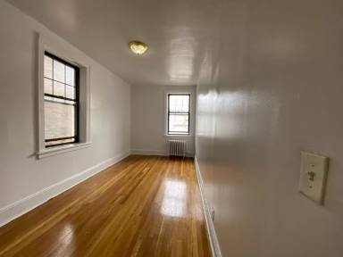 Main picture of 51 E Brinkerhoff Ave