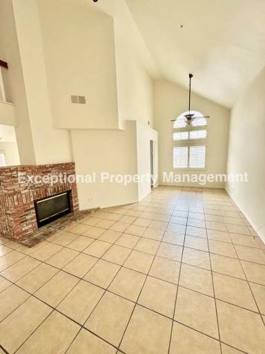 Main picture of 16202 Trailwinds Dr