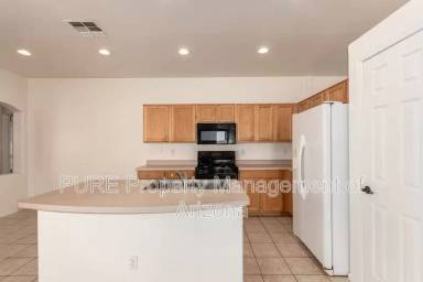 Main picture of 2265 S Del Rancho