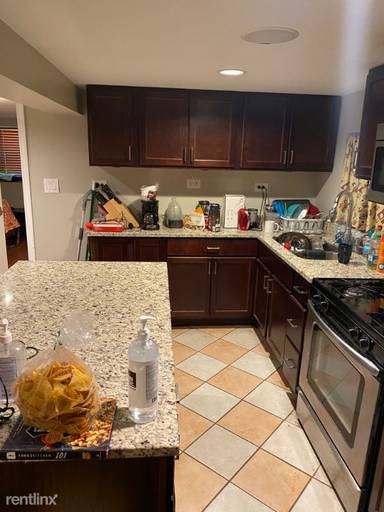 Main picture of 3315 N Albany Ave