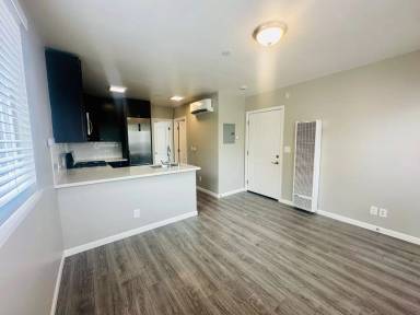 Main picture of 500 23rd Ave