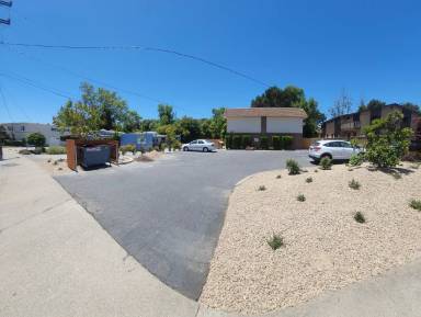 Main picture of 681 Grand Ave