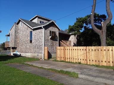 Main picture of 34820 River Ave