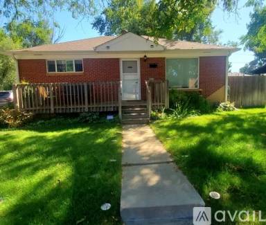 Main picture of 1006 E 111th Pl