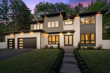 Main picture of 1 Rosalie Rd