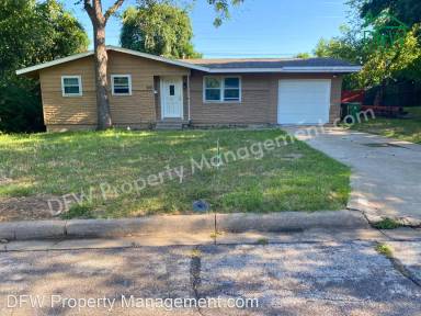 Main picture of 912 W Tucker Blvd